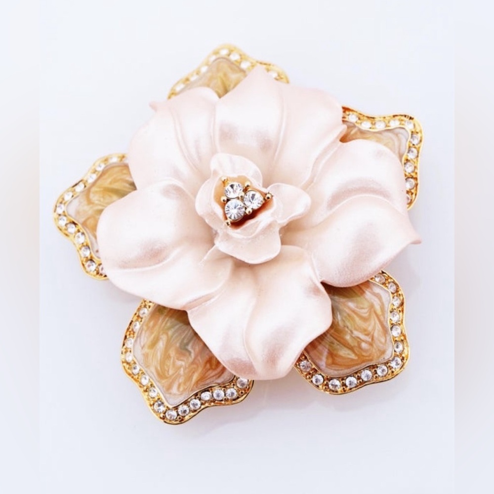 Nolan Miller Pastel Peach Layered Flower Pendant Brooch Enamel and  Rhinestones